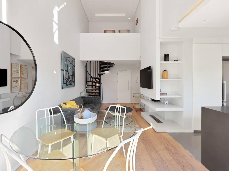 2 Bedroom Property for Sale in Sea Point Western Cape